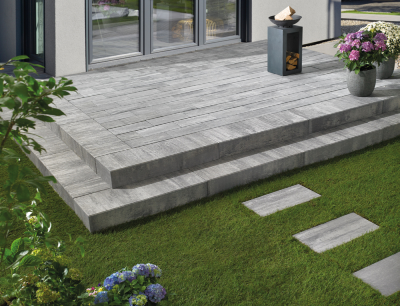 Galanda-Antaria-Pflaster-grau-nuanciert_Ambiente1